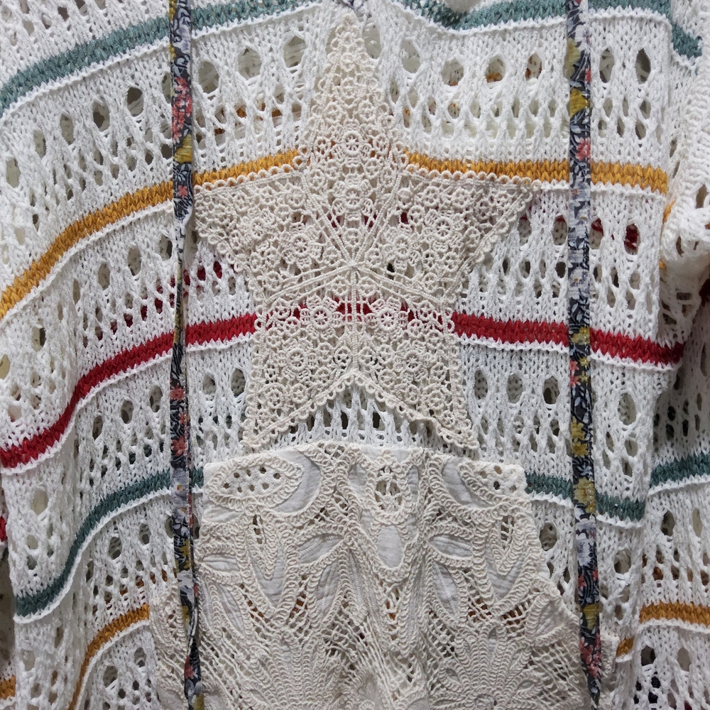 POL Crochet Hoodie with Colorful Stripes and Lace Details - Picture 3 of 5